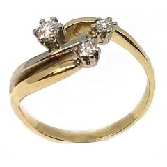 Anillo 3 brazos y diamantes