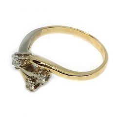 Anillo 3 brazos y diamantes