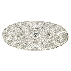 Broche oval de diamantes