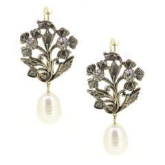 Pendientes diamantes y perlas