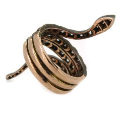 Anillo serpiente con diamantes, plata y oro color