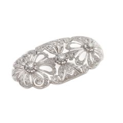 Broche floral con diamantes